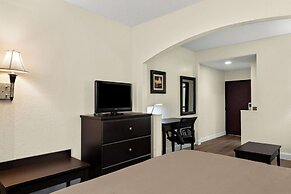 Quality Inn & Suites Lafayette