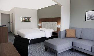 Quality Suites South