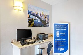 Quality Suites South