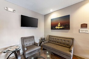 Quality Suites South