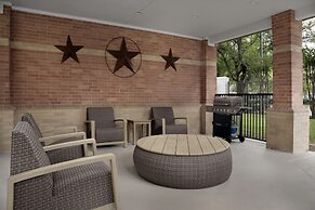 Courtyard by Marriott Dallas Addison/Quorum Drive