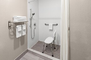 Days Inn by Wyndham Eagle River