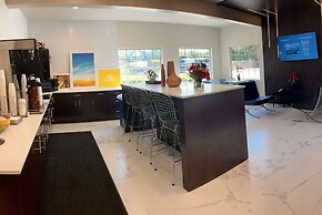 Days Inn by Wyndham Arlington