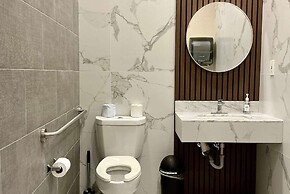 Days Inn by Wyndham Arlington