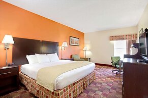 Days Inn & Suites by Wyndham Ridgeland