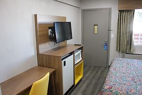 Days Inn by Wyndham Barstow