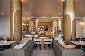 Hilton New York Times Square