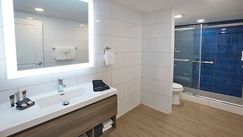 Divi Carina Bay All Inclusive Beach Resort & Casino