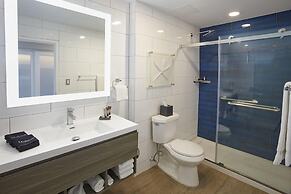 Divi Carina Bay All Inclusive Beach Resort & Casino