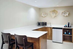 Embassy Suites by Hilton Charleston Airport Convention Ctr