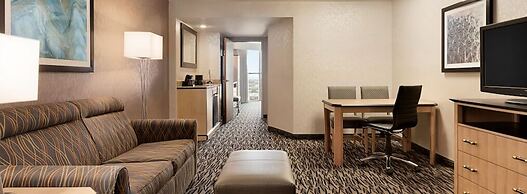 Embassy Suites by Hilton Convention Center Las Vegas