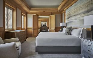 Fairmont Miramar Hotel