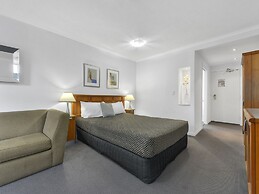 Airport Heritage Motel