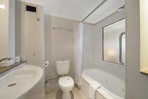 Airport Heritage Motel