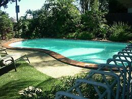 Airport Heritage Motel