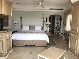 Grand Isla Navidad Golf & Spa Resort with Marina