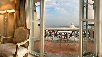 Grand Isla Navidad Golf & Spa Resort with Marina