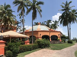 Grand Isla Navidad Golf & Spa Resort with Marina