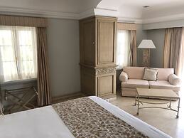 Grand Isla Navidad Golf & Spa Resort with Marina