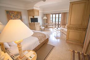 Grand Isla Navidad Golf & Spa Resort with Marina