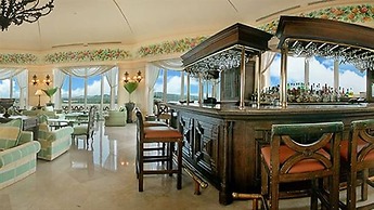 Grand Isla Navidad Golf & Spa Resort with Marina