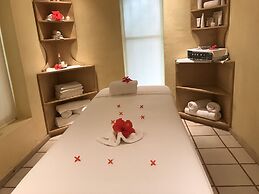 Grand Isla Navidad Golf & Spa Resort with Marina