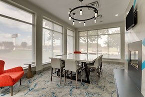 Hilton Garden Inn Fort Worth / Fossil Creek