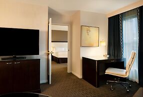 Hilton Alexandria Old Town