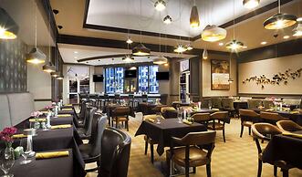 Hilton Alexandria Old Town