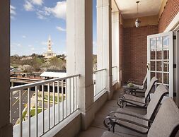 Hilton Alexandria Old Town