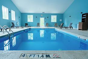 Clarion Pointe-Dillard near Blue Ridge Mountains