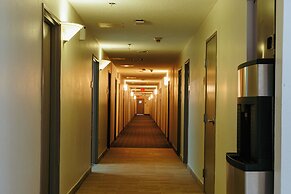 Clarion Pointe-Dillard near Blue Ridge Mountains