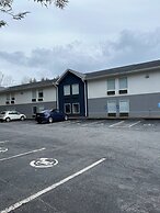 Clarion Pointe-Dillard near Blue Ridge Mountains