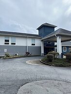 Clarion Pointe-Dillard near Blue Ridge Mountains