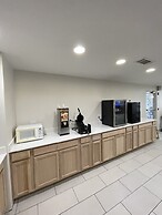 Clarion Pointe-Dillard near Blue Ridge Mountains