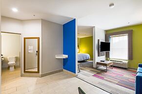Holiday Inn Express Hotel & Suites Columbus by IHG