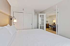 Holiday Inn Hotel & Suites Ottawa Kanata by IHG