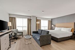 Holiday Inn Hotel & Suites Ottawa Kanata by IHG
