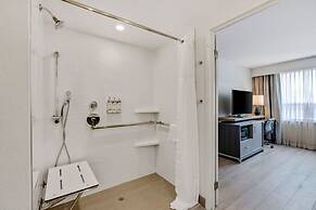 Holiday Inn Hotel & Suites Ottawa Kanata by IHG