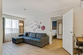 Holiday Inn Hotel & Suites Ottawa Kanata by IHG