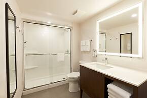 Holiday Inn Hotel & Suites Ottawa Kanata by IHG