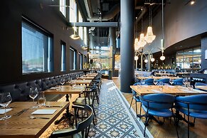 Holiday Inn Hotel & Suites Ottawa Kanata by IHG