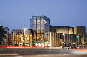 Holiday Inn Hotel & Suites Ottawa Kanata by IHG