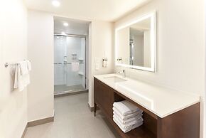 Holiday Inn Hotel & Suites Ottawa Kanata by IHG