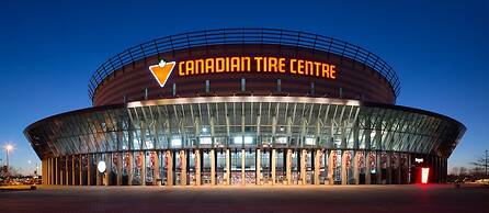 Holiday Inn Hotel & Suites Ottawa Kanata by IHG