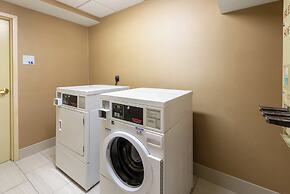 Holiday Inn Express State College at Williamsburg Square by IHG