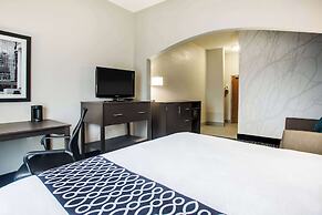 La Quinta Inn & Suites by Wyndham Pontoon Beach