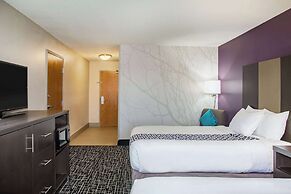 La Quinta Inn & Suites by Wyndham Pontoon Beach