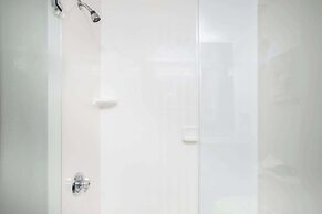 La Quinta Inn & Suites by Wyndham Pontoon Beach