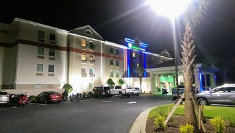 Holiday Inn Express Myrtle Beach-Broadway at the Beach by IHG